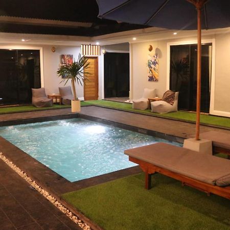 Bale Datu Bungallow กีลีตราวางัน ภายนอก รูปภาพ