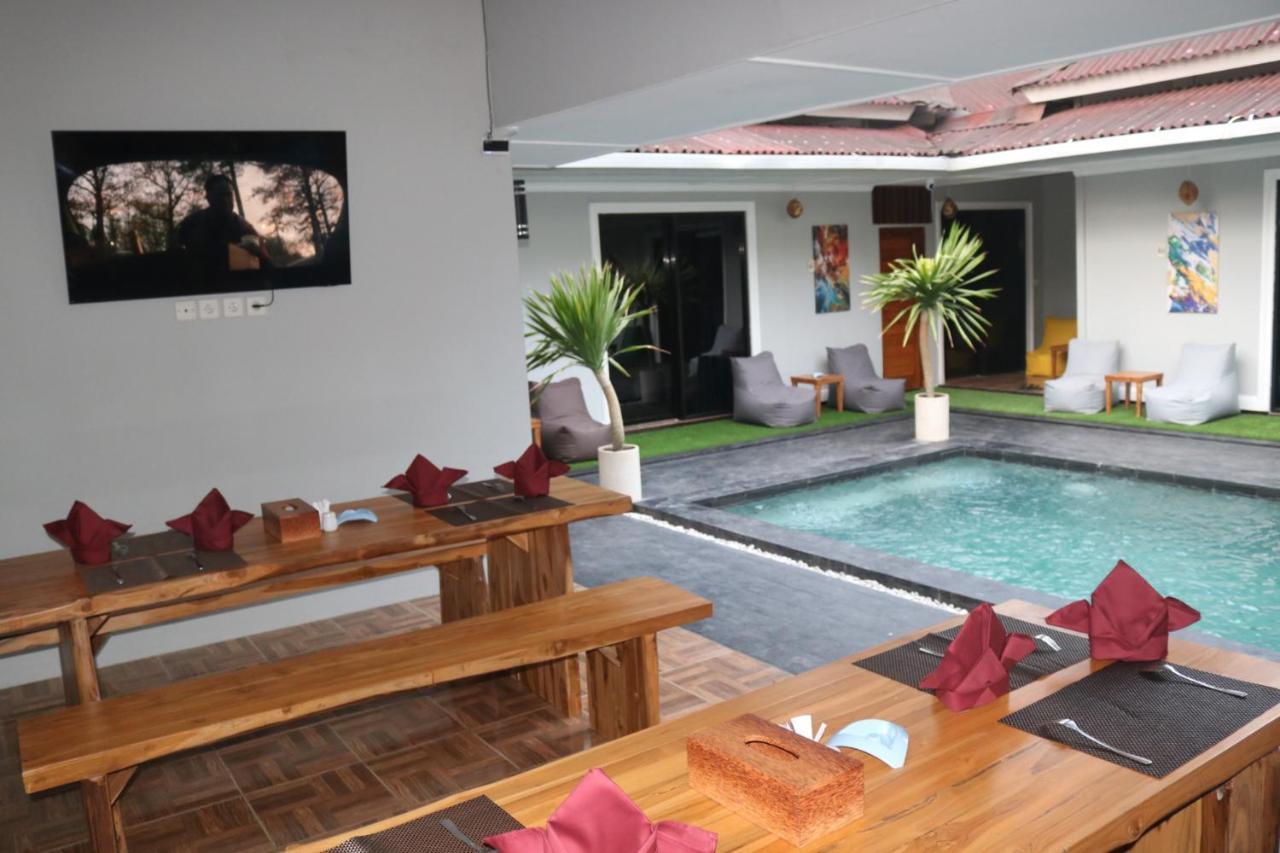 Bale Datu Bungallow กีลีตราวางัน ภายนอก รูปภาพ