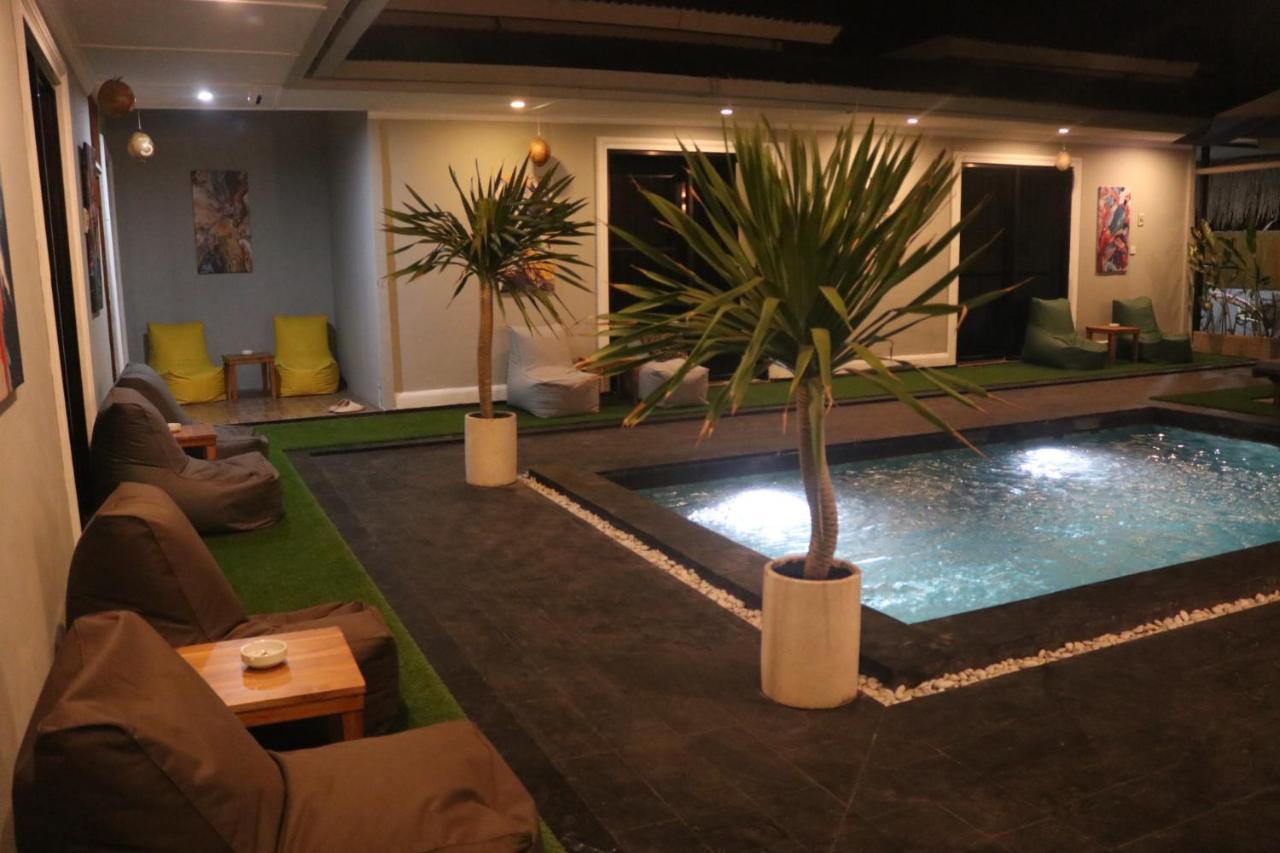Bale Datu Bungallow กีลีตราวางัน ภายนอก รูปภาพ